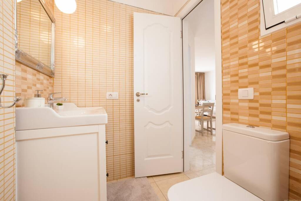 Apartment Laura Playa La Arena Puerto de Santiago  Exterior photo